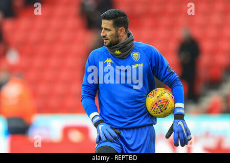 19 gennaio 2019, Bet 365 Stadium, Stoke-on-Trent, Inghilterra; Sky scommessa campionato, Stoke City vs Leeds United ; Kiko Casilla (33) di Leeds Utd Credito: Mark Cosgrove/News immagini English Football League immagini sono soggette a licenza DataCo Foto Stock