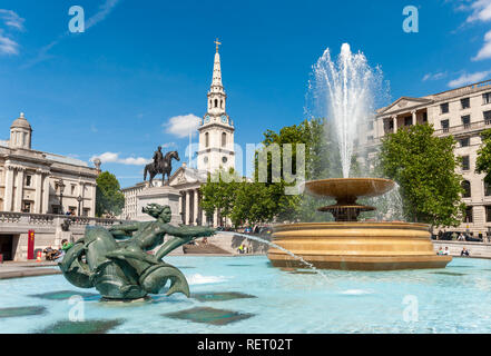 Fontana a Trafalgar Square, London, Regno Unito Foto Stock