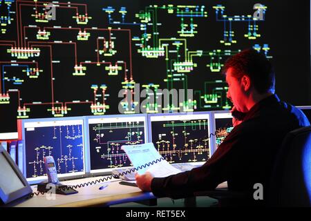 Controllo di Potenza Centro dell'ELE, Emscher Lippe Energie GmbH, un subsiduary di RWE, la sala di controllo dell'energia a livello regionale Foto Stock