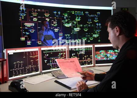 Controllo di Potenza Centro dell'ELE, Emscher Lippe Energie GmbH, un subsiduary di RWE, la sala di controllo dell'energia a livello regionale Foto Stock