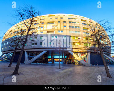 Albion Riverside residenziale lussuoso appartamento edificio progettato da Foster & Partners a Wandsworth - il sud ovest di Londra, Inghilterra Foto Stock