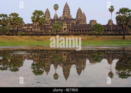 Angkor Wat, Sito Patrimonio Mondiale dell'UNESCO, Siem Reap, Cambogia Foto Stock