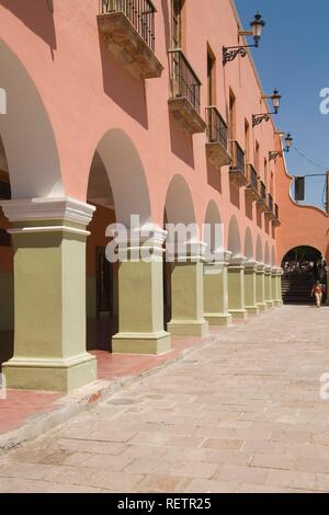 Città storica dolores hidalgo, colonnato, Provincia di Guanajuato, Messico Foto Stock