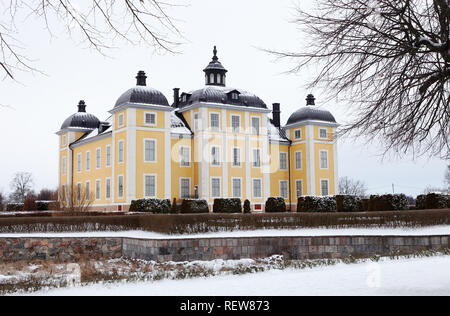 Inverno a la svedese del XVII secolo il castello di Stromsholm situato in provincia di Vastmanland. Foto Stock