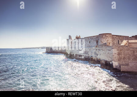 Vista panoramica dell'antica isola di Ortigia, Siracusa, Sicilia. Italia Foto Stock