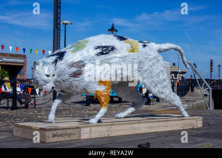 Feral Cat scultura, Albert Dock, Liverpool Foto Stock