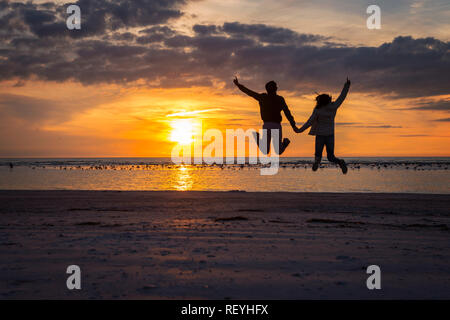 Tramonto sul mare Foto Stock