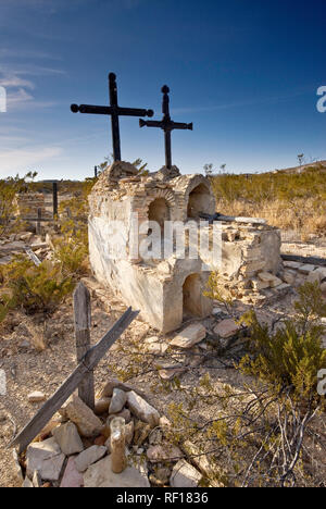 Cimitero storico nella città fantasma di Terlingua, Big Bend Paese nel deserto del Chihuahuan, Texas, Stati Uniti d'America Foto Stock