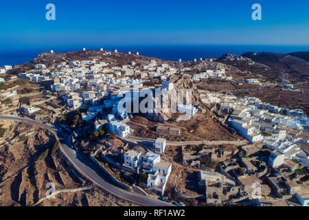 Amorgos island - vista aerea del villaggio di Chora. La Grecia, Cyclade Foto Stock