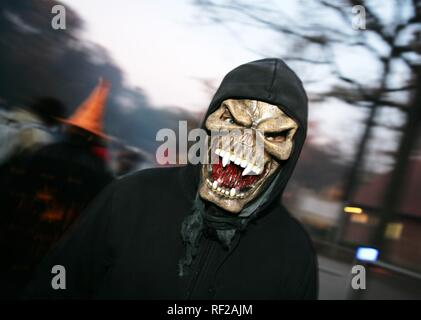 Festa di Halloween in Elebniswelt Zoom, mondo di esperienza a Gelsenkirchen, Renania settentrionale Vestfalia, Germania Foto Stock