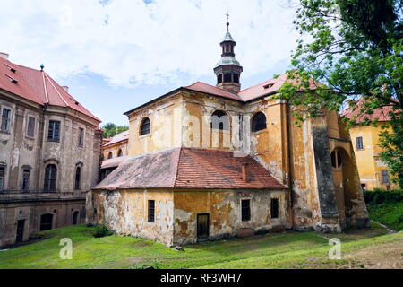 Barocco Plasy cistercense monastero, regione di Plzen, Repubblica Ceca, soleggiata giornata estiva Foto Stock