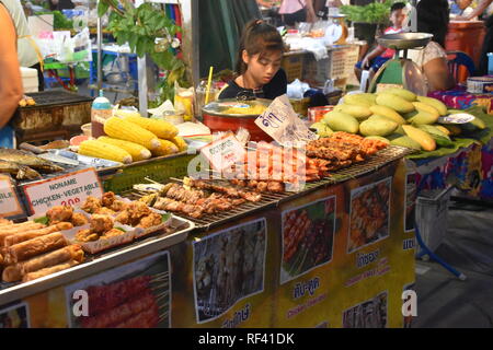 Tradizionale mercato alimentare Thongsala Thailandia Foto Stock