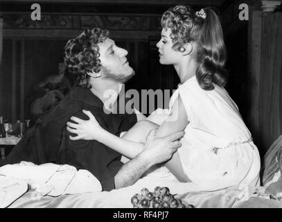 Alberto Sordi e brigitte bardot, mio figlio Nerone, 1956 Foto Stock