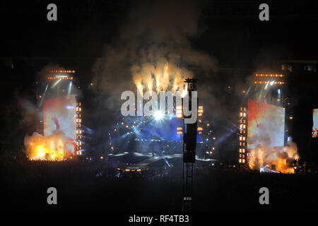 AC/DC suonare dal vivo presso lo Stadio di Wembley che il 4 Luglio 2015 Foto Stock