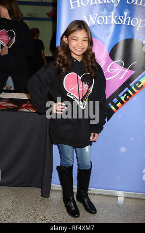 La NBC "America's Got Talent' stagione 12 runner fino Angelica Hale ospita una vacanza Slime workshop alla scoperta del Museo dei Bambini con: Angelica Hale dove: Las Vegas, Nevada, Stati Uniti quando: 23 Dic 2018 Credit: DJDM/WENN.com Foto Stock