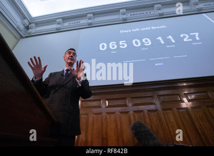 Giacobbe Rees-Mogg, che è un forte lasciare i diruttori, parla in occasione di una manifestazione organizzata dal gruppo di Bruges,Giacobbe R circa i suoi piani per la Gran Bretagna dopo Brexit. Foto Stock