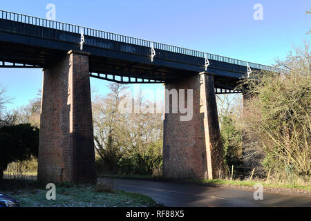 Acquedotto Edstone su 4 chilometri di lunghezza di Stratford-upon-Avon Canal nel Warwickshire. Il 23 gennaio 2019. Foto Stock