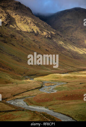 Mosedale Beck, rosso luccio, Wasdale Foto Stock