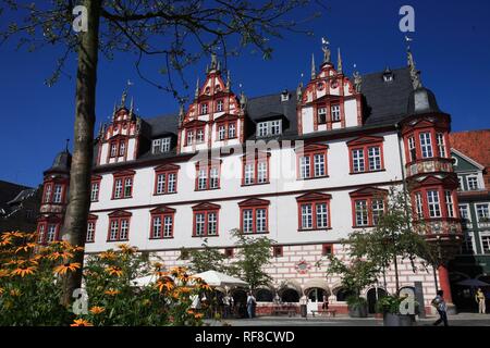 Marketplace e storica casa cittadina, Coburg, Alta Franconia, Bavaria Foto Stock
