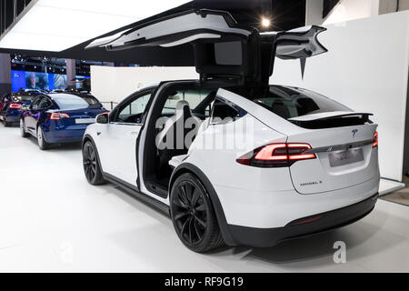 Bruxelles - Jan 18, 2019: Tesla Model X elettrico crossover di lusso auto suv presentati presso la 97Bruxelles Motor Show 2019 Autosalon. Foto Stock