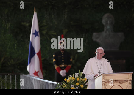 Panama City, Panama. 24 gen 2019. Papa Francesco fa un discorso durante la sua visita al Ministero degli Esteri di Panama. La trentaquattresima Giornata Mondiale della Gioventù verrà celebrata fino a domenica 27.01.2019 nella città di Panama. Credito: Mauricio Valenzuela/dpa/Alamy Live News Foto Stock