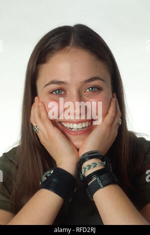 Ritratto di bella giovane donna Foto Stock