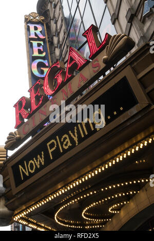 Regal complesso del teatro a 247 W 42nd Street dispone di nuovi film di rilascio, New York City, Stati Uniti d'America Foto Stock