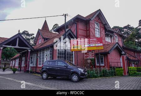 Nuwara Eliya, Sri Lanka - 16 dic 2018. Il vecchio ufficio postale edificio nella città di Nuwara Eliya, Sri Lanka. Foto Stock