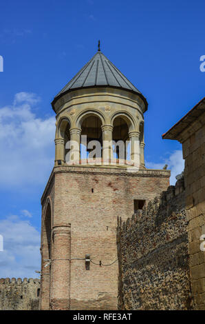 Cattedrale di Svetitskhoveli di Mtskheta, Georgia. Si tratta di un Orientale cattedrale ortodossa, la seconda più grande chiesa in Georgia. Foto Stock