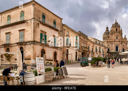 Piazza Duomo. Ragusa Ibla Sicilia Italia Foto Stock