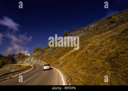 Grossglockner Strada alpina in Austria in autunno Foto Stock