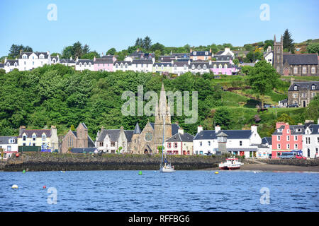 Vista porto, Tobermory, Isola di Mull, Ebridi interne, Argyll e Bute, Scozia, Regno Unito Foto Stock