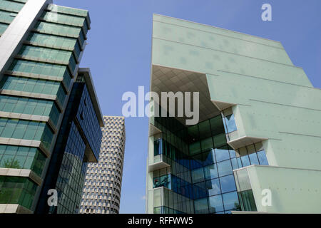 I moderni grattacieli, Eurocol centro business, Toptani shopping mall, Hotel Plaza, Tirana, Albania Foto Stock