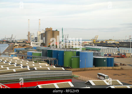 Il porto di Le Havre (Normandie, Francia). Le Havre è un urbano comune francese e la città nel dipartimento Seine-Maritime nella regione della Normandia di nort Foto Stock