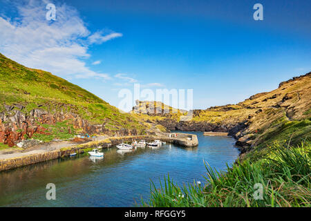 Il porto di Boscastle, un villaggio sulla costa della Cornovaglia, Cornwall Regno Unito Foto Stock