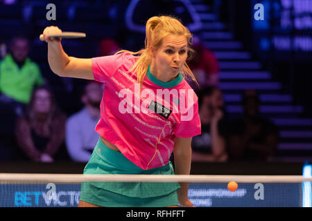 Londra, Regno Unito. 26 gennaio 2019. Egle Adomelyte (LIT) in azione durante il Campionato del mondo di Ping Pong - 2019 torneo ad Alexander Palace sabato 26 gennaio 2019. LONDRA, INGHILTERRA. (Solo per uso editoriale, è richiesta una licenza per uso commerciale. Nessun utilizzo nelle scommesse, nei giochi o nelle pubblicazioni di un singolo club/campionato/giocatore.) Credit: Taka G Wu/Alamy News Credit: Taka Wu/Alamy Live News Foto Stock