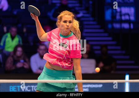 Londra, Regno Unito. 26 gennaio 2019. Egle Adomelyte (LIT) in azione durante il Campionato del mondo di Ping Pong - 2019 torneo ad Alexander Palace sabato 26 gennaio 2019. LONDRA, INGHILTERRA. (Solo per uso editoriale, è richiesta una licenza per uso commerciale. Nessun utilizzo nelle scommesse, nei giochi o nelle pubblicazioni di un singolo club/campionato/giocatore.) Credit: Taka G Wu/Alamy News Credit: Taka Wu/Alamy Live News Foto Stock