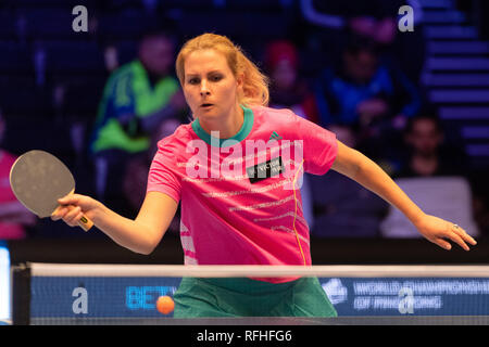 Londra, Regno Unito. 26 gennaio 2019. Egle Adomelyte (LIT) in azione durante il Campionato del mondo di Ping Pong - 2019 torneo ad Alexander Palace sabato 26 gennaio 2019. LONDRA, INGHILTERRA. (Solo per uso editoriale, è richiesta una licenza per uso commerciale. Nessun utilizzo nelle scommesse, nei giochi o nelle pubblicazioni di un singolo club/campionato/giocatore.) Credit: Taka G Wu/Alamy News Credit: Taka Wu/Alamy Live News Foto Stock