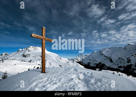 Vertice di croce vicino a Lech am Arlberg Foto Stock