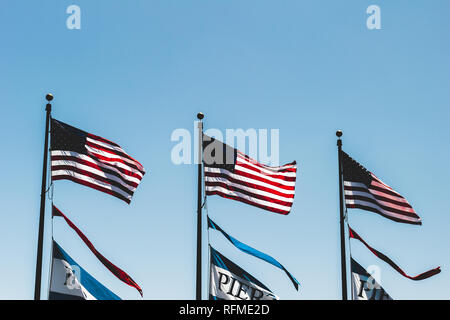 Bandiera americana sul Molo 39 Foto Stock