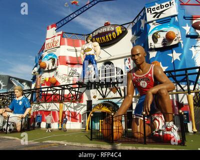 Sport Dominator, grandi attrezzature sportive shopping centre, Orlando, Florida, Stati Uniti d'America Foto Stock