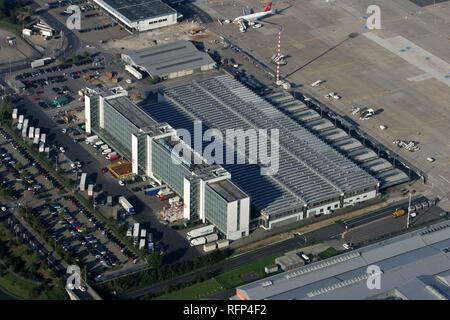 Dusseldorf Aeroporto internazionale di Duesseldorf, nella Renania settentrionale-Vestfalia, Germania Foto Stock