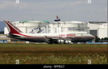 DEU, Repubblica federale di Germania, Francoforte: Frankfurt-Main aeroporto, Fraport. Boeing 747-400 Jumbojet di Air India. Foto Stock