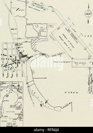 . Case histories di Corps frangiflutti e banchine. Relazione 3. I frangiflutti; sporti; moli foranei; banchine. Tabella 72 (conclusi) Costruzione e riabilitazione storia data(s) 1981 Riprap era rifornito lungo porzioni del frangiflutti nord e incrinature nella sovrastruttura sono state riparate. 1985 Un'ispezione del sito indicato le strutture hanno bisogno di maggiori azioni di risanamento. Il legname la puntellatura delle sottostrutture sta crollando sotto il peso ot le sovrastrutture concrete risultanti nel cambio marcia e la rottura della sovrastruttura. Le scogliere sono considerati per essere in cattive condizioni di co Foto Stock