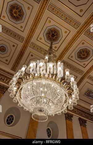 Lampadario di cristallo. Foto Stock