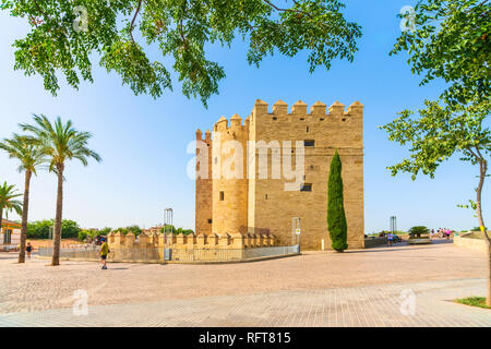 Torre di Calahorra (Torre de la Calahorra), una porta fortificata di origine islamica nel centro storico di Cordoba,UNESCO, Andalusia, Spagna Foto Stock