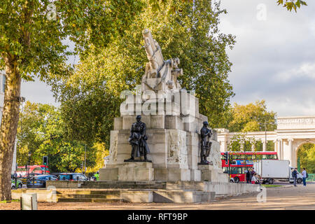 Il Royal Artillery Memorial su Hyde Park Corner, Londra, Inghilterra, Regno Unito, Europa Foto Stock