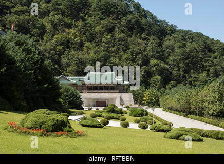 Amicizia Internazionale mostra, costruito all'interno di montagna come bunker nucleari, a Myohyang, Corea del Nord, Asia Foto Stock