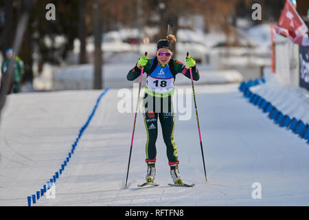 Lenzerheide, Svizzera. 26 gen, 2019. Marion Deigentesch durante il 2019 Biathlon IBU Cup femminile 10 km inseguimento concorrenza a Lenzerheide. Credito: Rolf Simeone/Alamy Live News Foto Stock