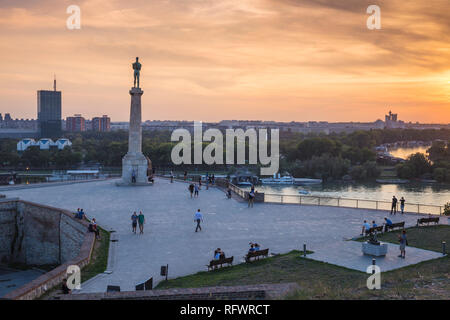 Victor Monumento alla Fortezza di Belgrado, Parco Kalemegdan, Belgrado, Serbia, Europa Foto Stock